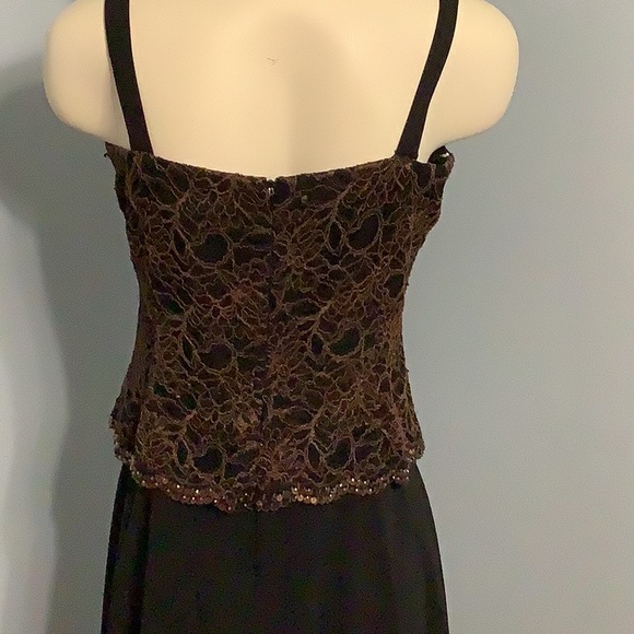 Karen Miller Chiffon dress/gown. Size 6 - Picture 12 of 15